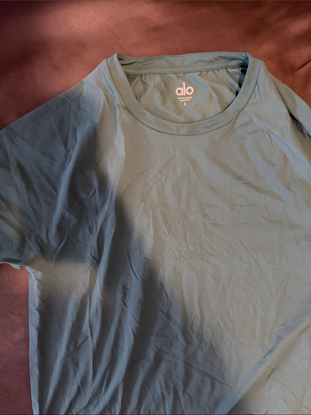 ALO Yoga Men’s IDOL PERFORMANCE TEE
